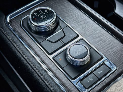 Certified 2021 Ford Expedition Limited AWD/4WD image 19