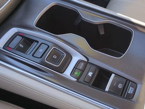 Used 2019 Honda Accord Touring image 25