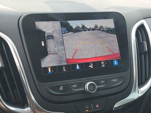 Used 2024 Chevrolet Equinox LT FWD image 23
