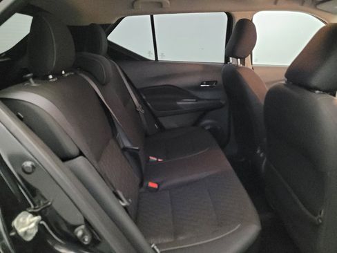Used 2021 Nissan Kicks SV FWD image 19
