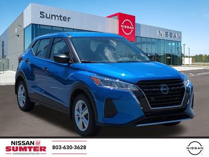 New 2025 Nissan Kicks Play S