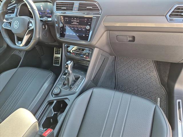 Used 2024 Volkswagen Tiguan SE R-Line AWD/4WD image 22
