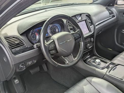 Used 2022 Chrysler 300 S RWD image 12