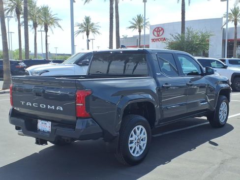 Certified 2024 Toyota Tacoma SR5 AWD/4WD image 4