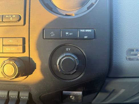 Used 2016 Ford F250 XL w/ XL Appearance Package image 23