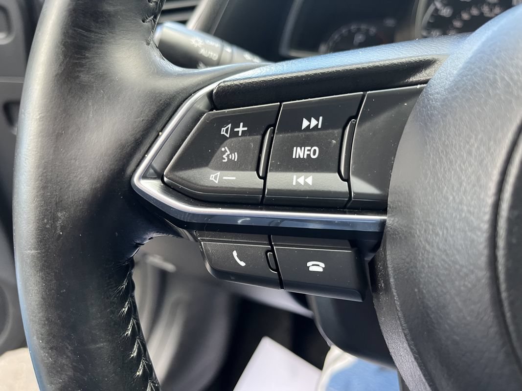 Used 2017 MAZDA MAZDA3 Touring FWD image 15