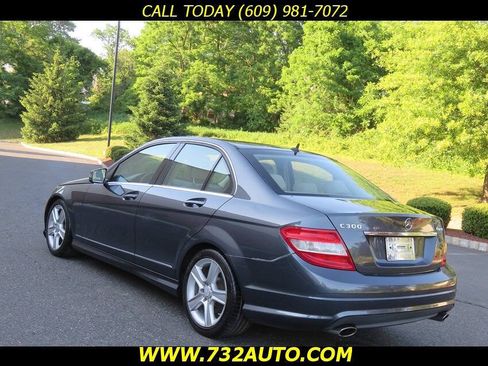 Used 2011 Mercedes-Benz C 300 4MATIC Sedan image 10