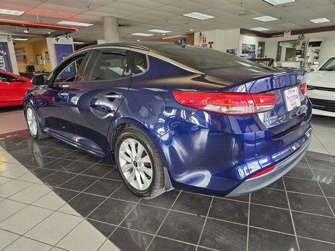 Used 2018 Kia Optima EX image 6