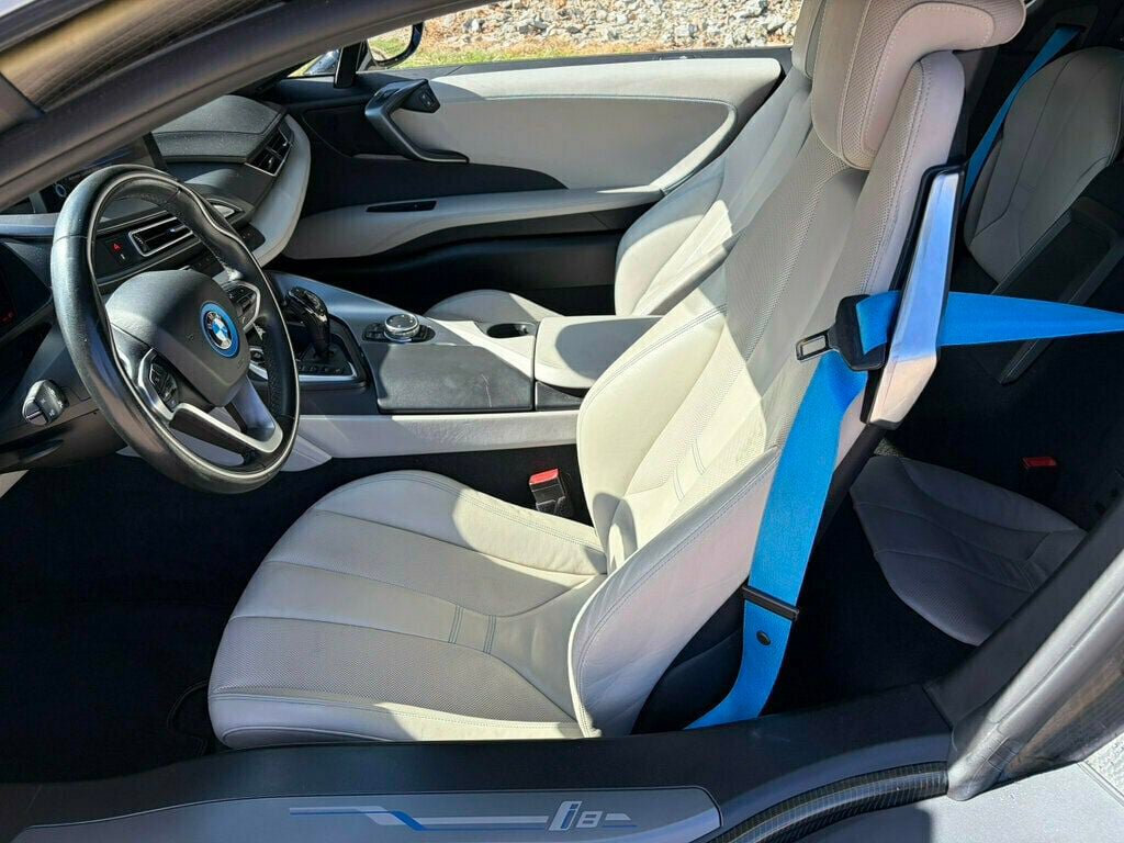 Used 2015 BMW i8 AWD/4WD image 16