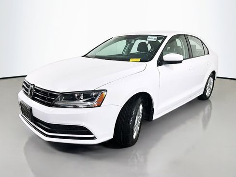 Used 2018 Volkswagen Jetta S image 3