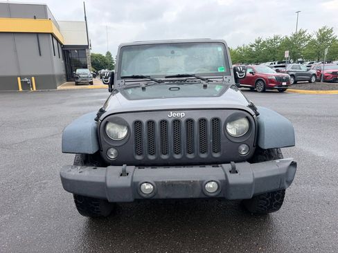 Used 2014 Jeep Wrangler Unlimited Sport w/ Quick Order Package 24S AWD/4WD image 2