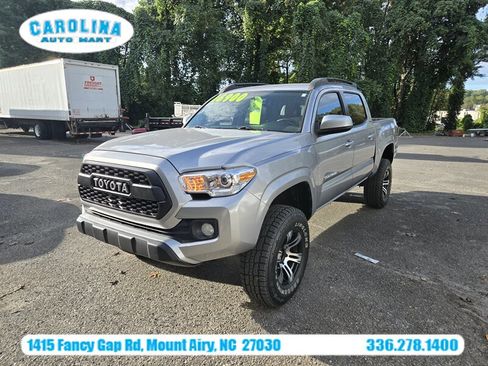 Used 2016 Toyota Tacoma SR5 w/ Towing Package RWD image 1