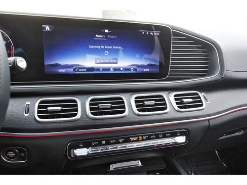 Used 2024 Mercedes-Benz GLS 450 4MATIC image 22