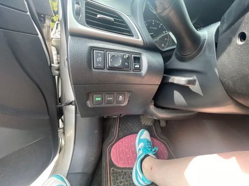 Used 2015 Nissan Sentra S FWD image 36