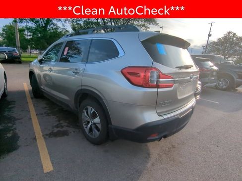 Used 2020 Subaru Ascent Premium w/ Convenience Package AWD/4WD image 4