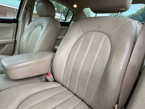 Used 2007 Buick Lucerne CXL w/ Luxury Package FWD image 22