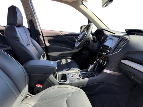 Used 2022 Subaru Forester Limited w/ Popular Package #3 image 15