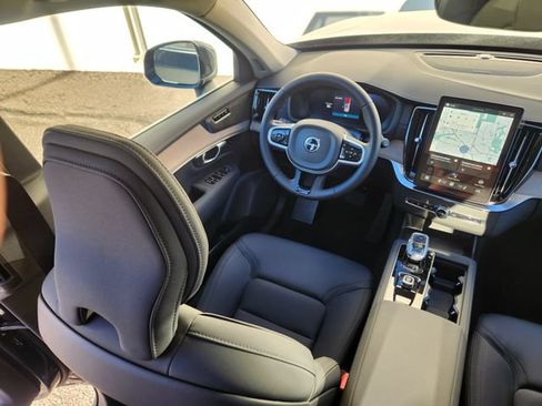 Certified 2026 Volvo XC90 B6 Plus w/ Protection Package AWD/4WD image 10