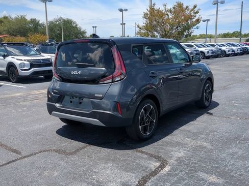 Used 2023 Kia Soul EX FWD image 6