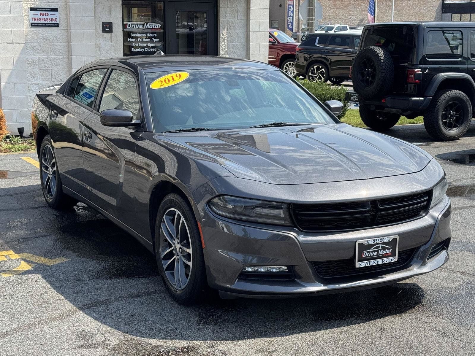Used 2019 Dodge Charger SXT AWD/4WD image 13