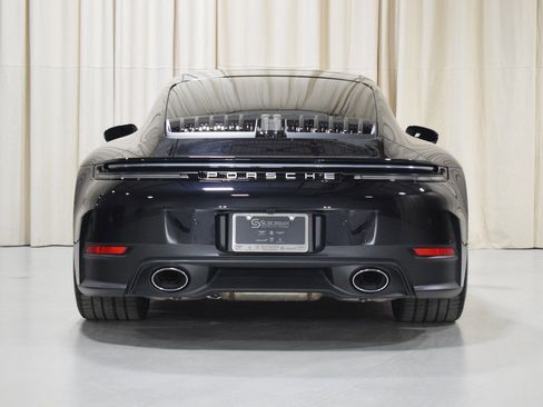 Used 2026 Porsche 911 Carrera RWD image 12