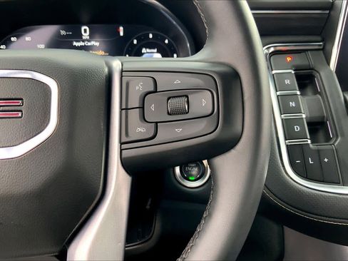 Used 2024 GMC Yukon SLT RWD image 24