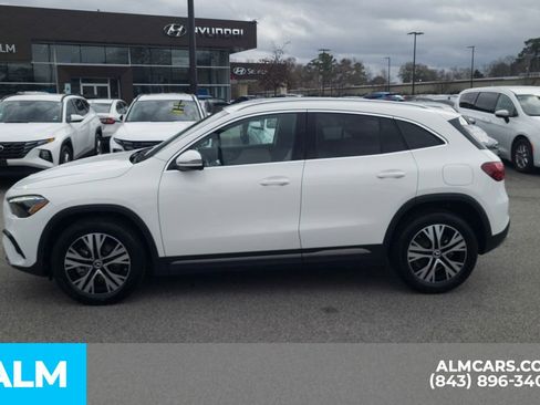 Used 2025 Mercedes-Benz GLA 250 4MATIC image 9