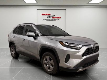 Used 2025 Toyota RAV4 XLE w/ Convenience Package