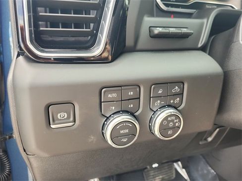 New 2025 GMC Sierra 2500 Denali w/ Denali Reserve Package image 23