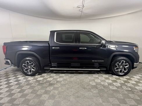 New 2025 GMC Sierra 1500 SLT w/ SLT Premium Package image 9