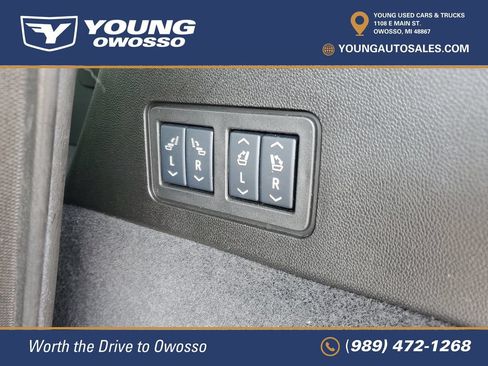 Used 2025 Cadillac XT6 Premium Luxury w/ LPO, Floor Liner Package AWD/4WD image 31