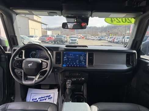 Used 2024 Ford Bronco Outer Banks image 18