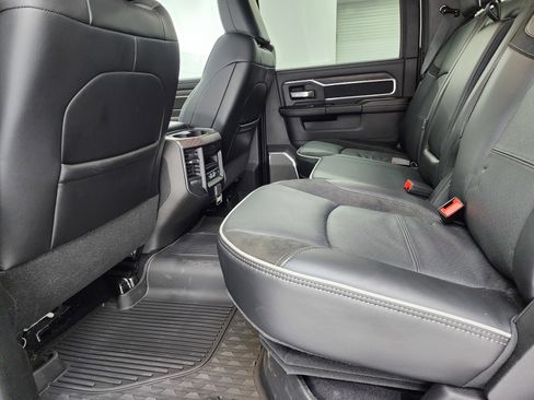 Used 2025 RAM 3500 Laramie image 9