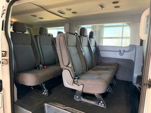 Used 2015 Ford Transit 150 XLT image 22