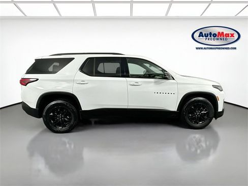 Used 2022 Chevrolet Traverse LS w/ Midnight/Sport Edition image 4