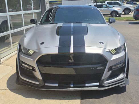 Used 2020 Ford Mustang Shelby GT500 w/ Technology Package RWD image 2