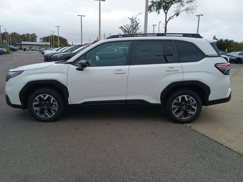 New 2026 Subaru Forester Premium image 3