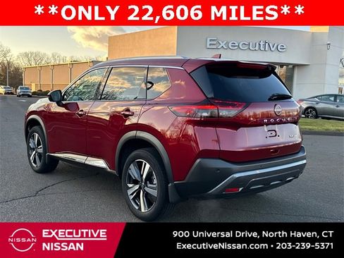 Certified 2023 Nissan Rogue SL image 4