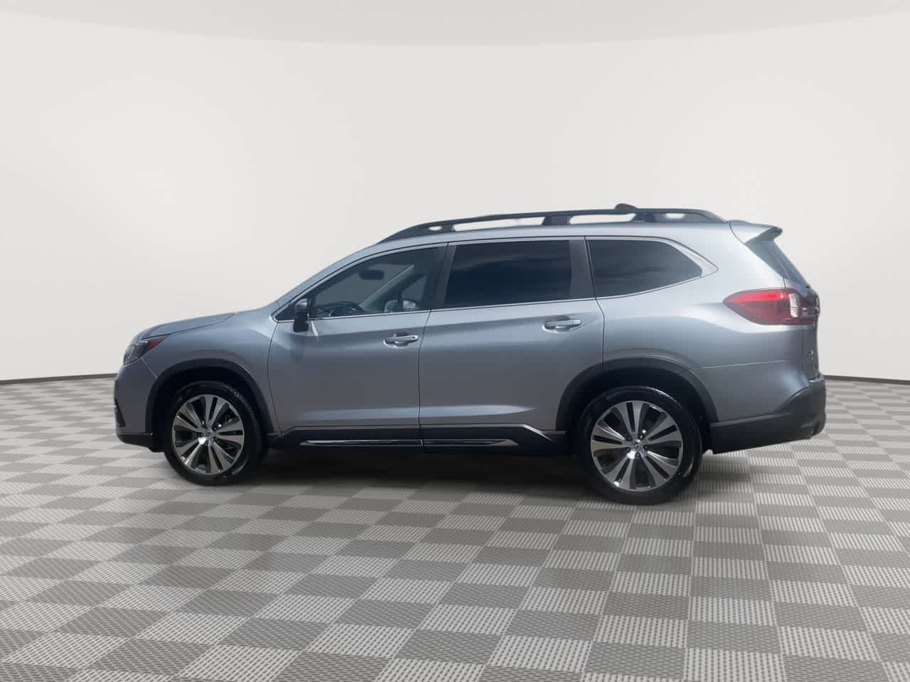 Used 2019 Subaru Ascent Limited w/ Popular Package #3 AWD/4WD image 6