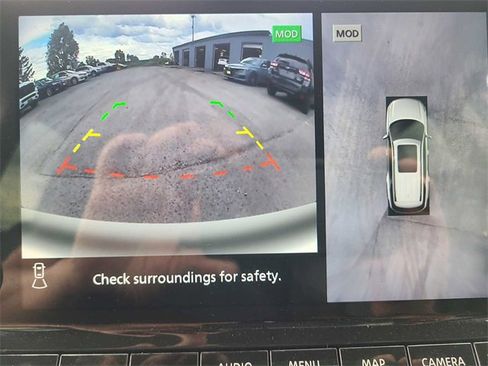 Used 2022 Nissan Pathfinder SL w/ SL Black Package image 28