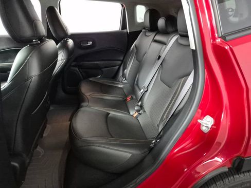 Used 2021 Jeep Compass Latitude FWD image 24