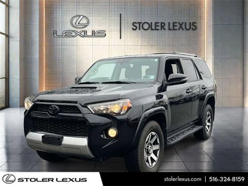 Used 2018 Toyota 4Runner TRD Off-Road Premium image 3