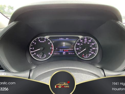 Used 2024 Nissan Sentra SR w/ SR Premium Package FWD image 4