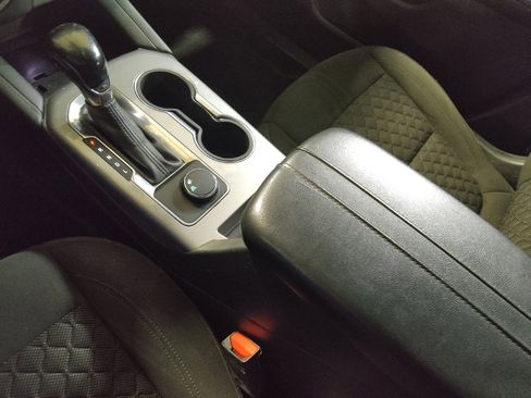 Used 2019 Chevrolet Blazer LT image 26