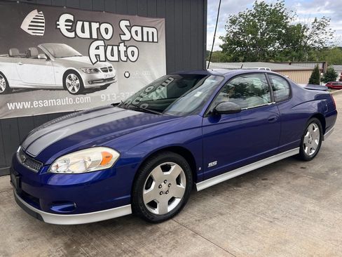 Used 2007 Chevrolet Monte Carlo SS w/ Silver Rally Stripe Package FWD image 3