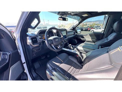 Used 2022 Ford F150 Platinum image 18