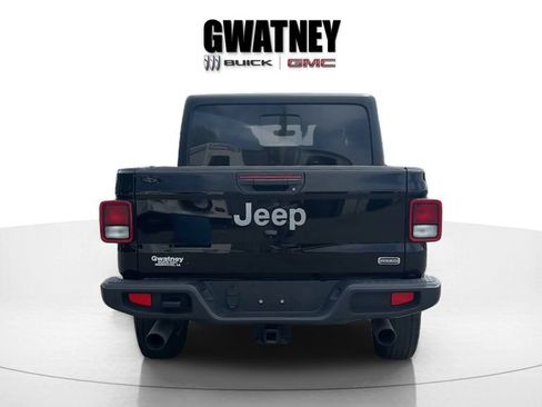 Used 2022 Jeep Gladiator Overland w/ Popular Equipment Package AWD/4WD image 4