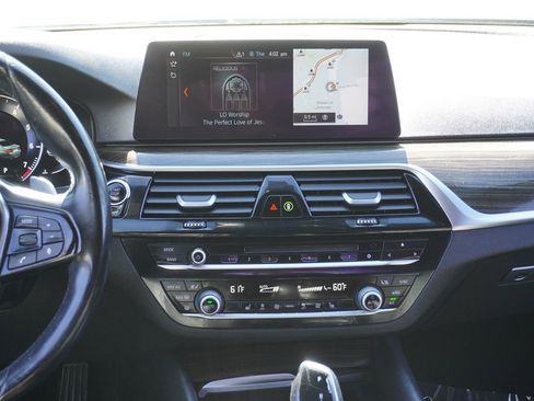 Used 2018 BMW 530i RWD image 22