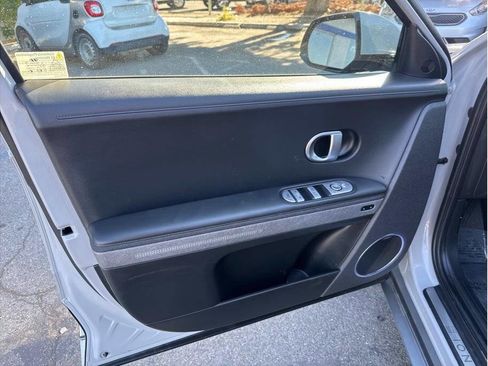 Used 2023 Hyundai Ioniq 5 Limited w/ Cargo Package RWD image 5