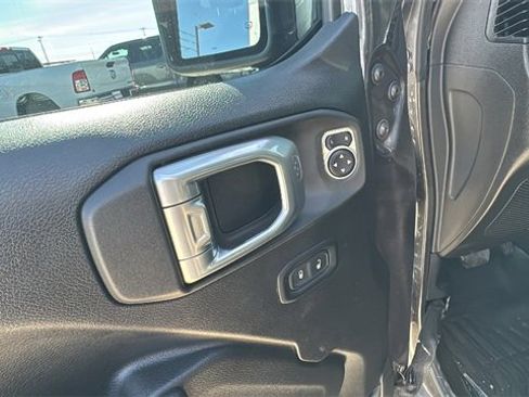 Used 2022 Jeep Wrangler Unlimited Sport image 11